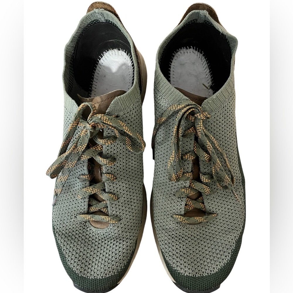 DANNER Caprine green lace up sneakers, Men’s size 12